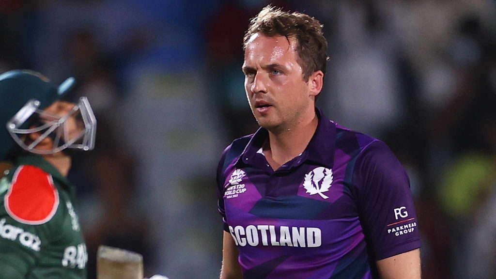 Bowlers with the Best Career Strike Rates in ODI